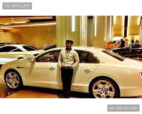 弗洛伊德·梅威瑟在家录视频，背景居然是一排私人飞机——我点外卖都不好意思了